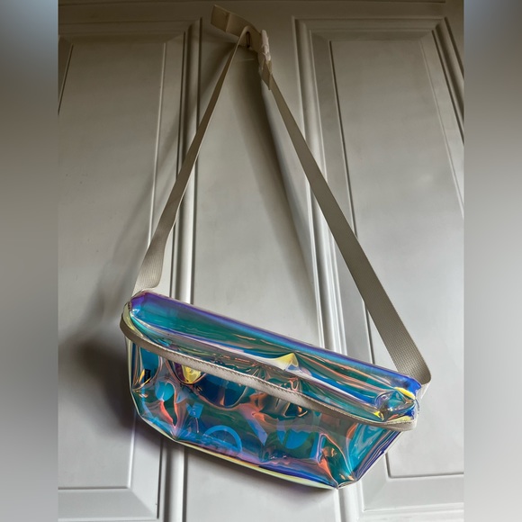 LEVI'S | Hologram Belt Bag - Picture 5 of 7